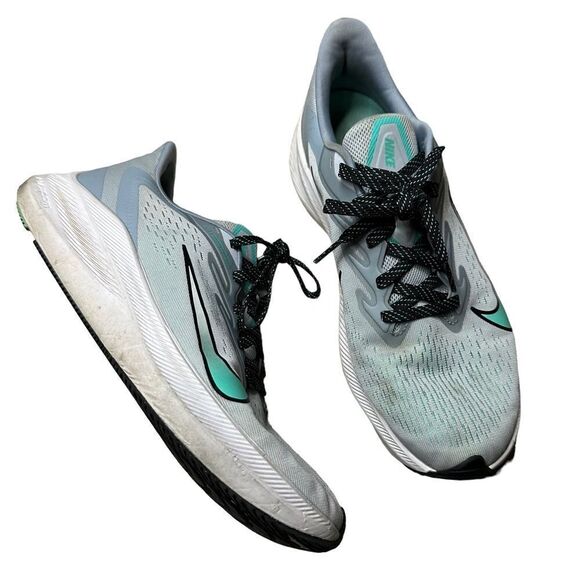 Women’s Nike Air Zoom Winflo running sneaker 9.5 - Picture 1 of 8